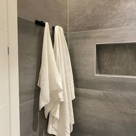 Apartamento Brand New 1 Bedroom Flat Tirana